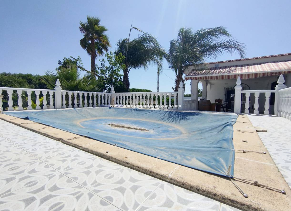 Wederverkoop - Country House - Elche
