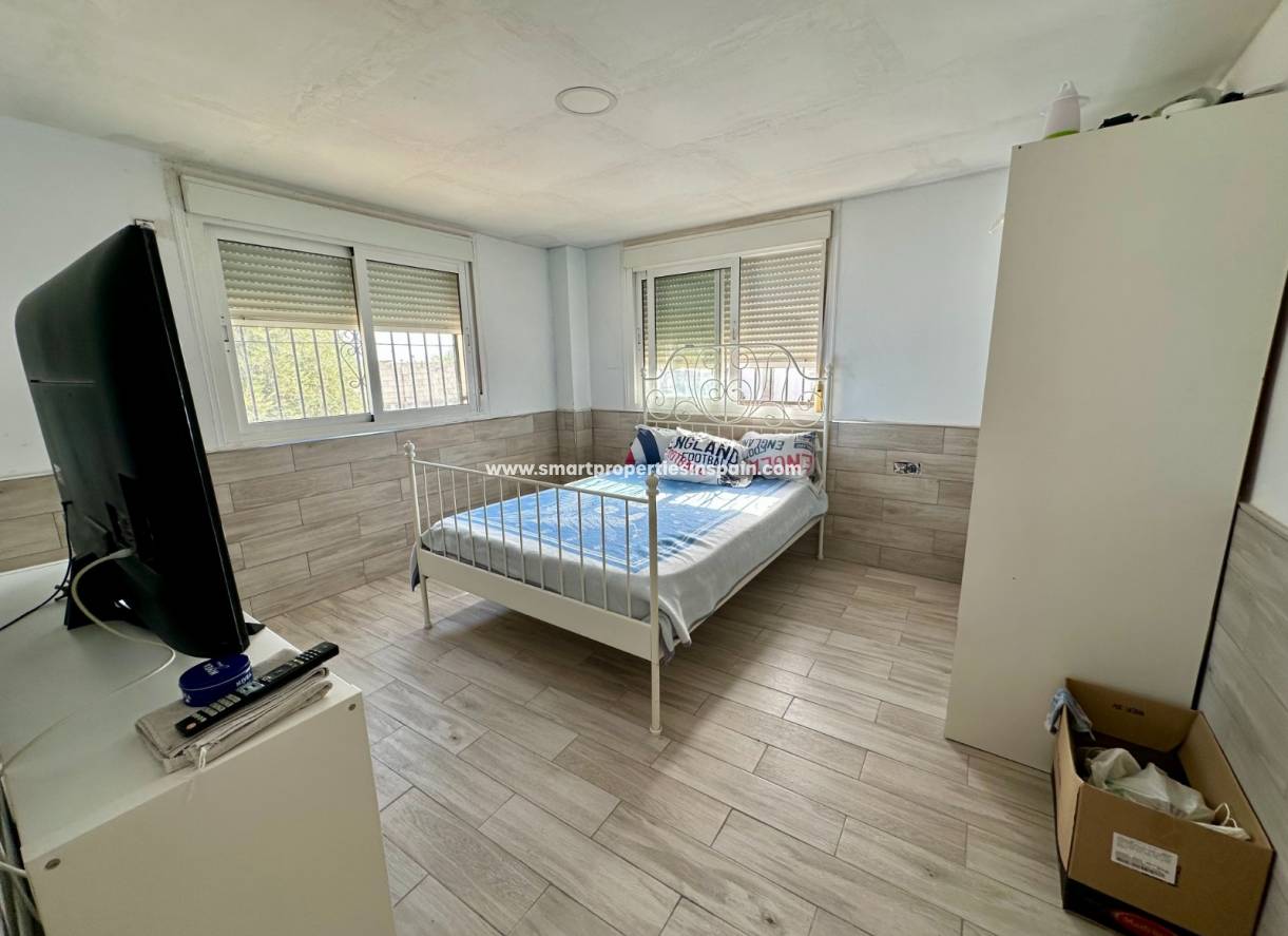 Wederverkoop - Country House - Elche