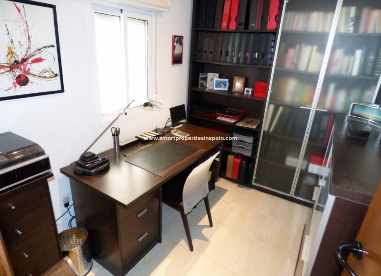 Wederverkoop - Country House - La Marina - La Marina Village