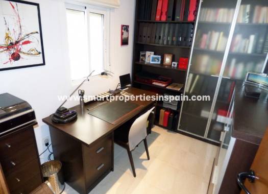 Wederverkoop - Country House - La Marina - La Marina Village