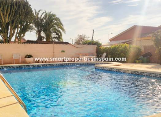 Wederverkoop - Country House - La Marina - Urbanización La Marina