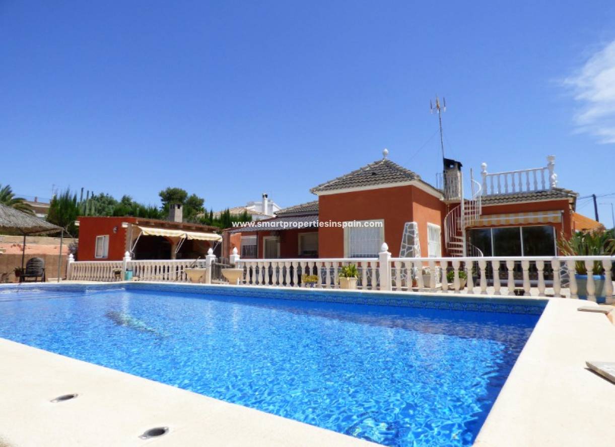 Wederverkoop - Country House - La Marina - Urbanización La Marina