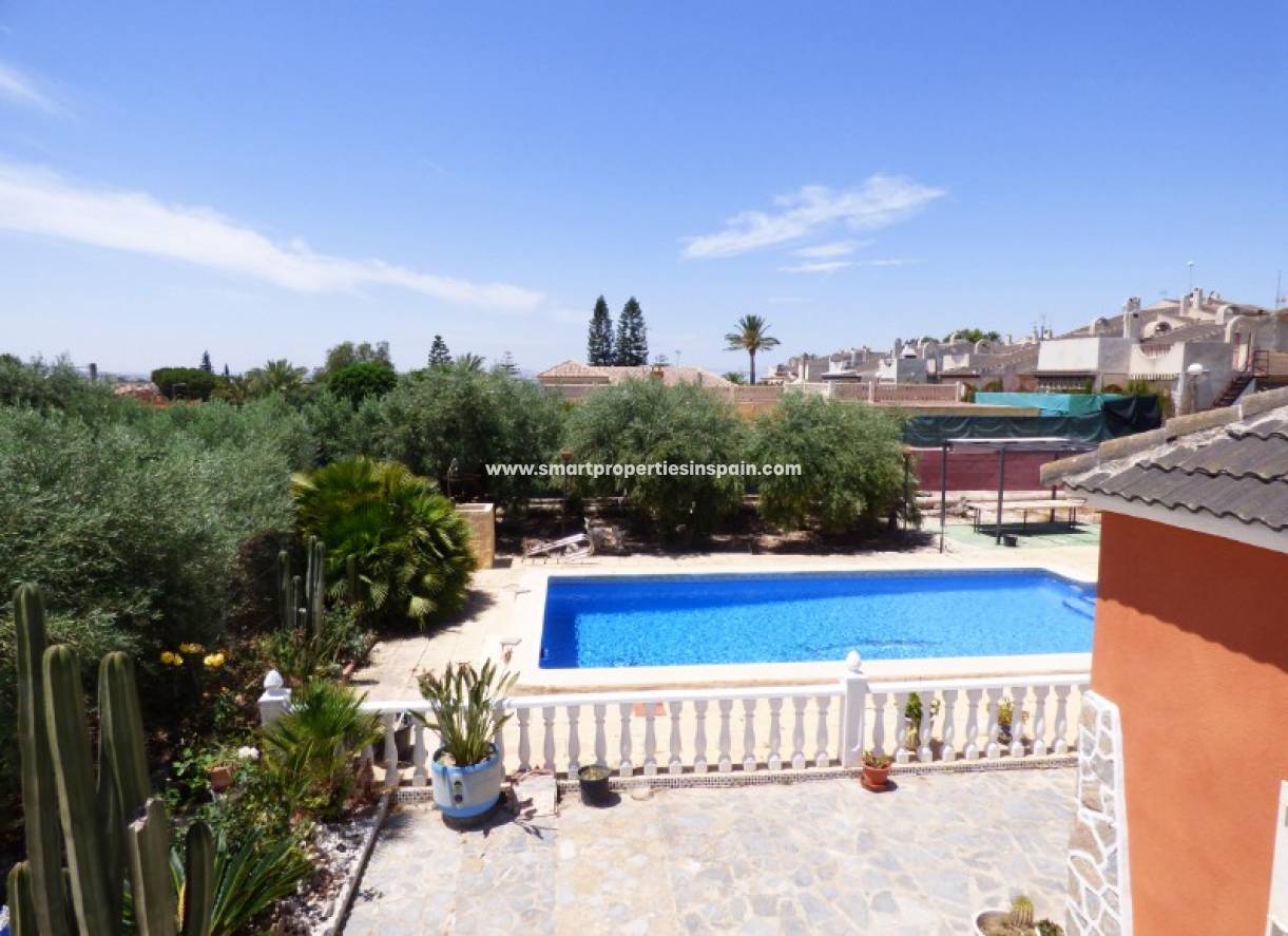 Wederverkoop - Country House - La Marina - Urbanización La Marina