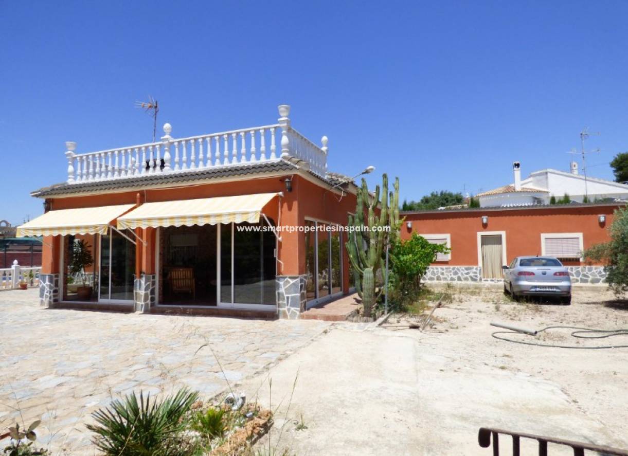Wederverkoop - Country House - La Marina - Urbanización La Marina