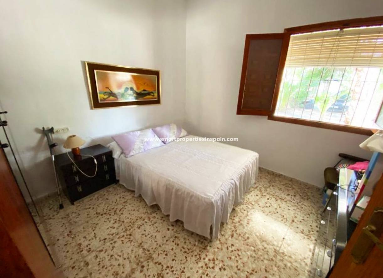 Wederverkoop - Country House - La Marina - Urbanización La Marina