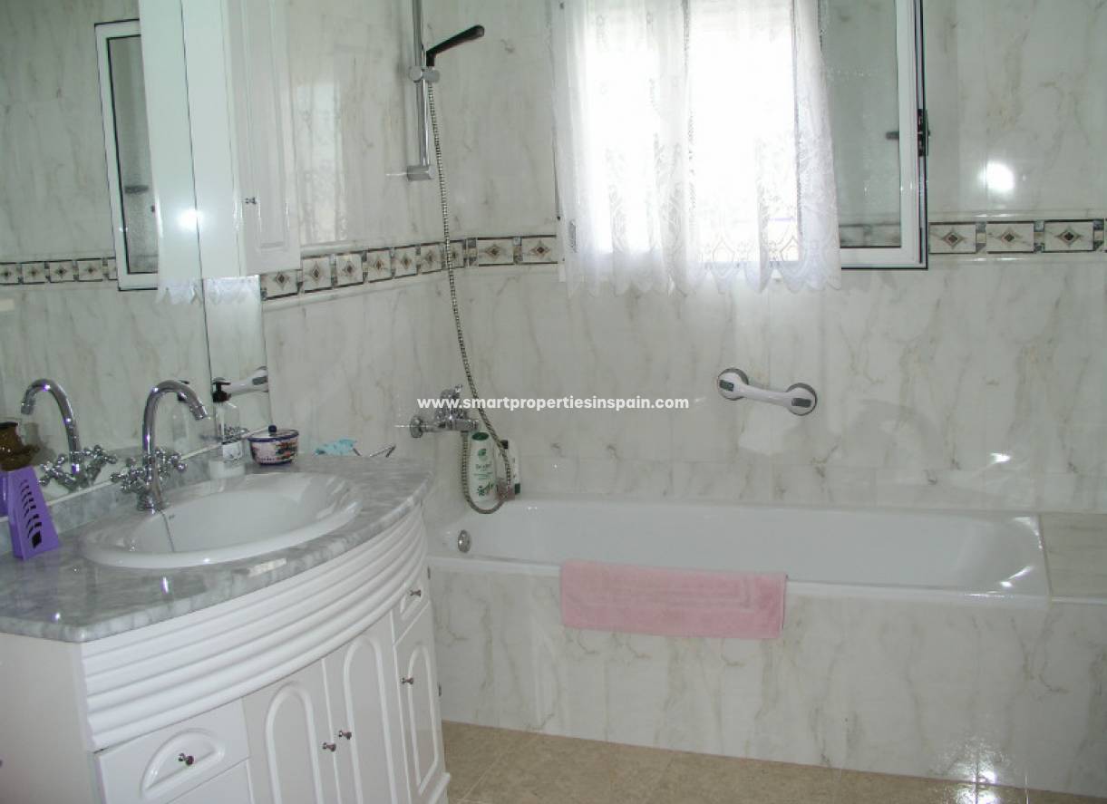 Wederverkoop - Detached Villa - Algorfa