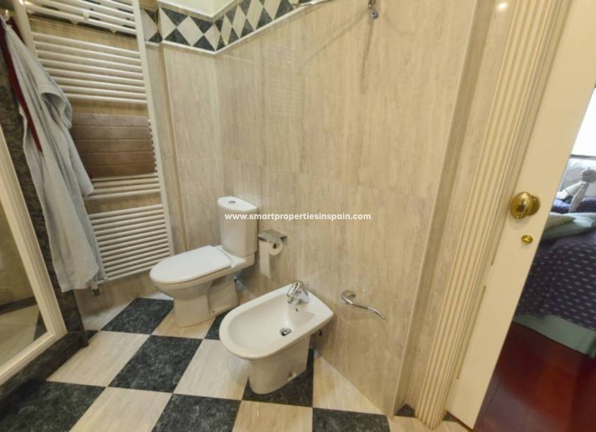 Wederverkoop - Detached Villa - Alicante - San Juan de Alicante
