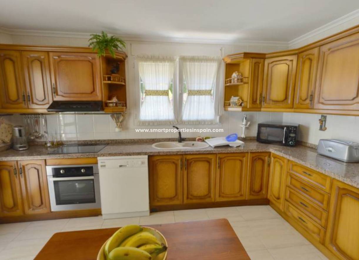 Wederverkoop - Detached Villa - Alicante