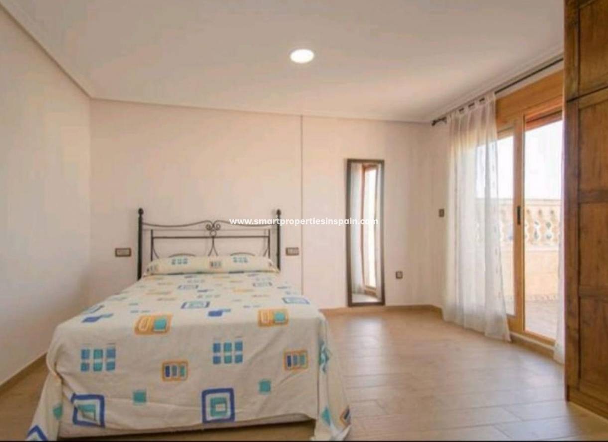 Wederverkoop - Detached Villa - Catral