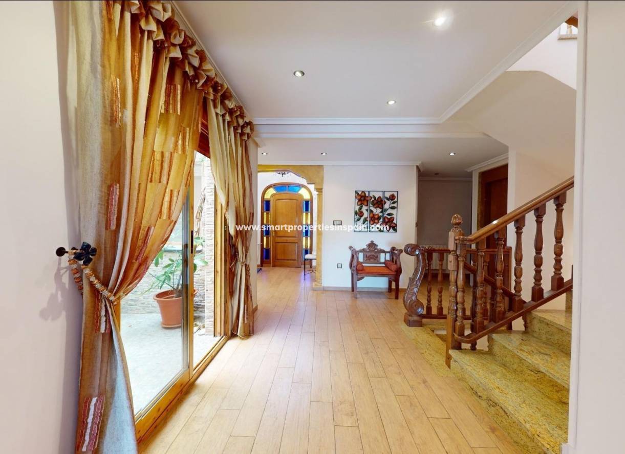 Wederverkoop - Detached Villa - Catral
