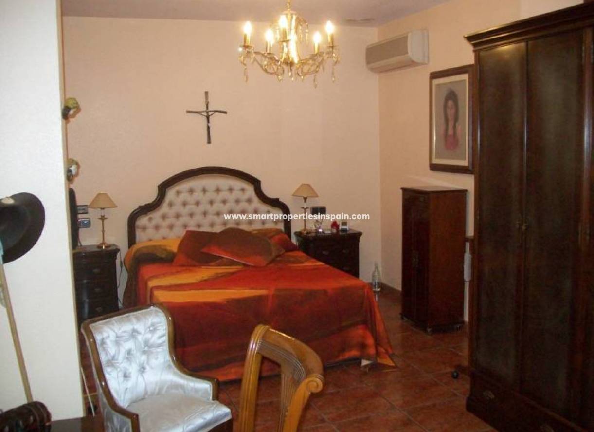 Wederverkoop - Detached Villa - Crevillente