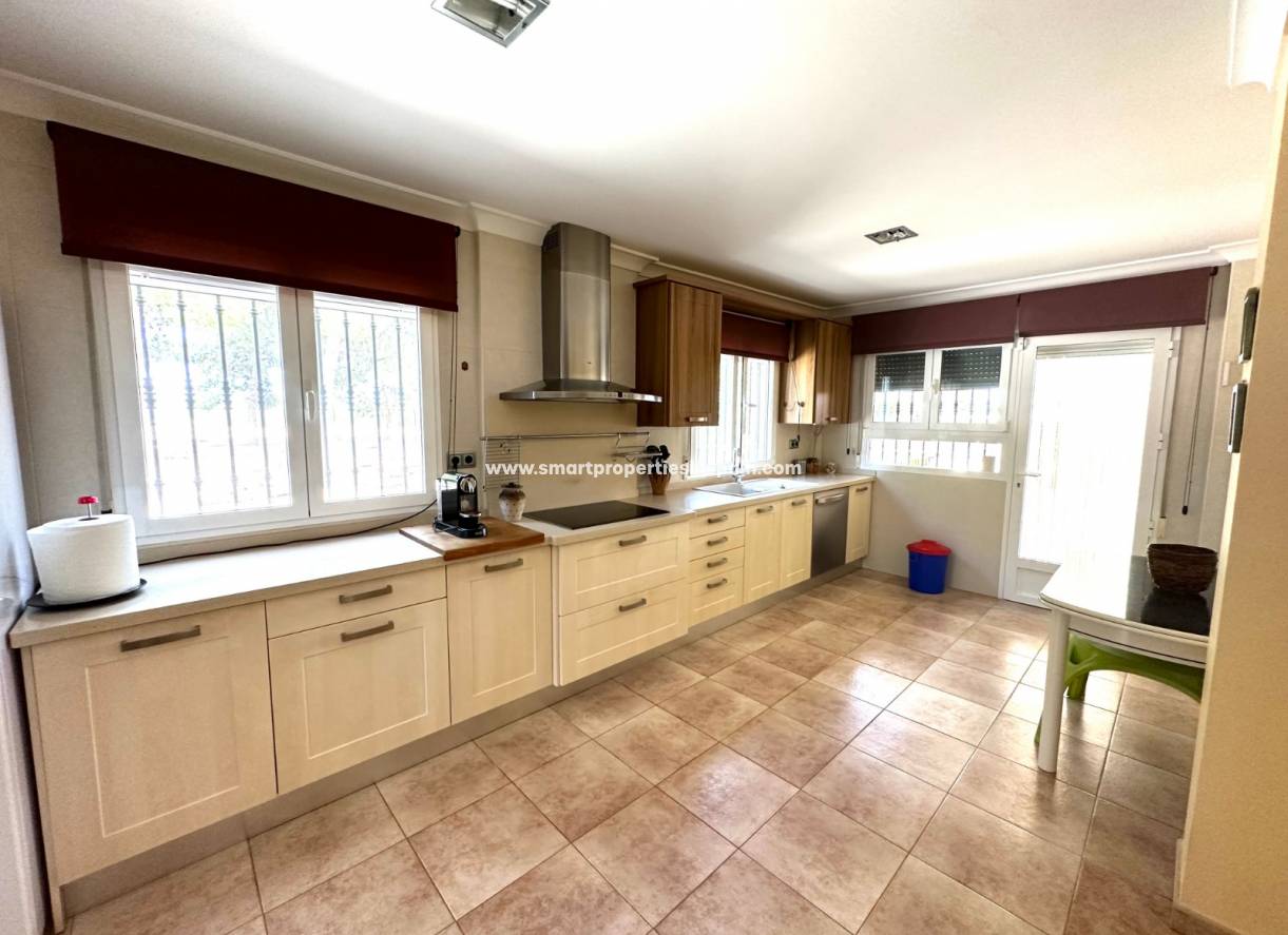 Wederverkoop - Detached Villa - Crevillente