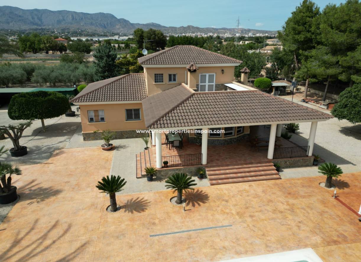 Wederverkoop - Detached Villa - Crevillente
