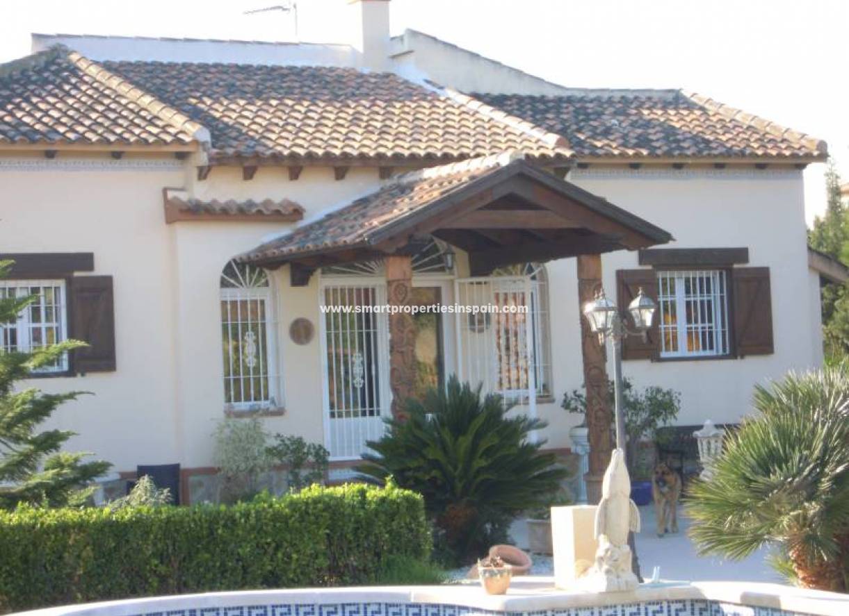 Wederverkoop - Detached Villa - Daya Vieja