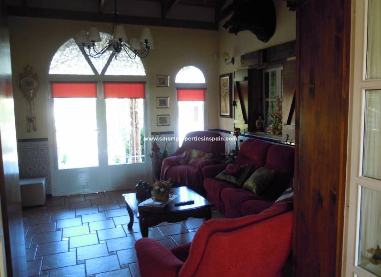 Wederverkoop - Detached Villa - Daya Vieja