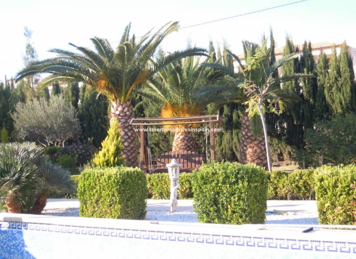 Wederverkoop - Detached Villa - Daya Vieja