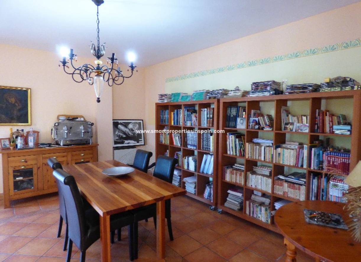 Wederverkoop - Detached Villa - Dolores - dolores