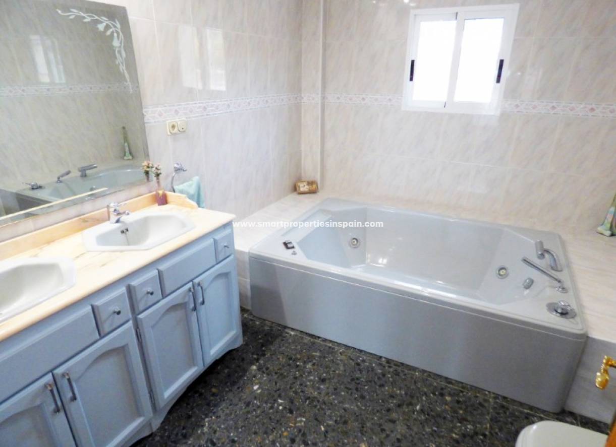Wederverkoop - Detached Villa - Elche