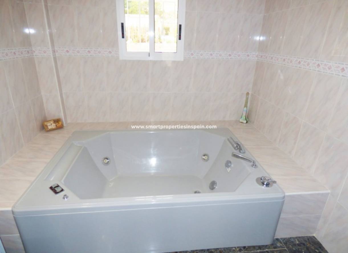 Wederverkoop - Detached Villa - Elche