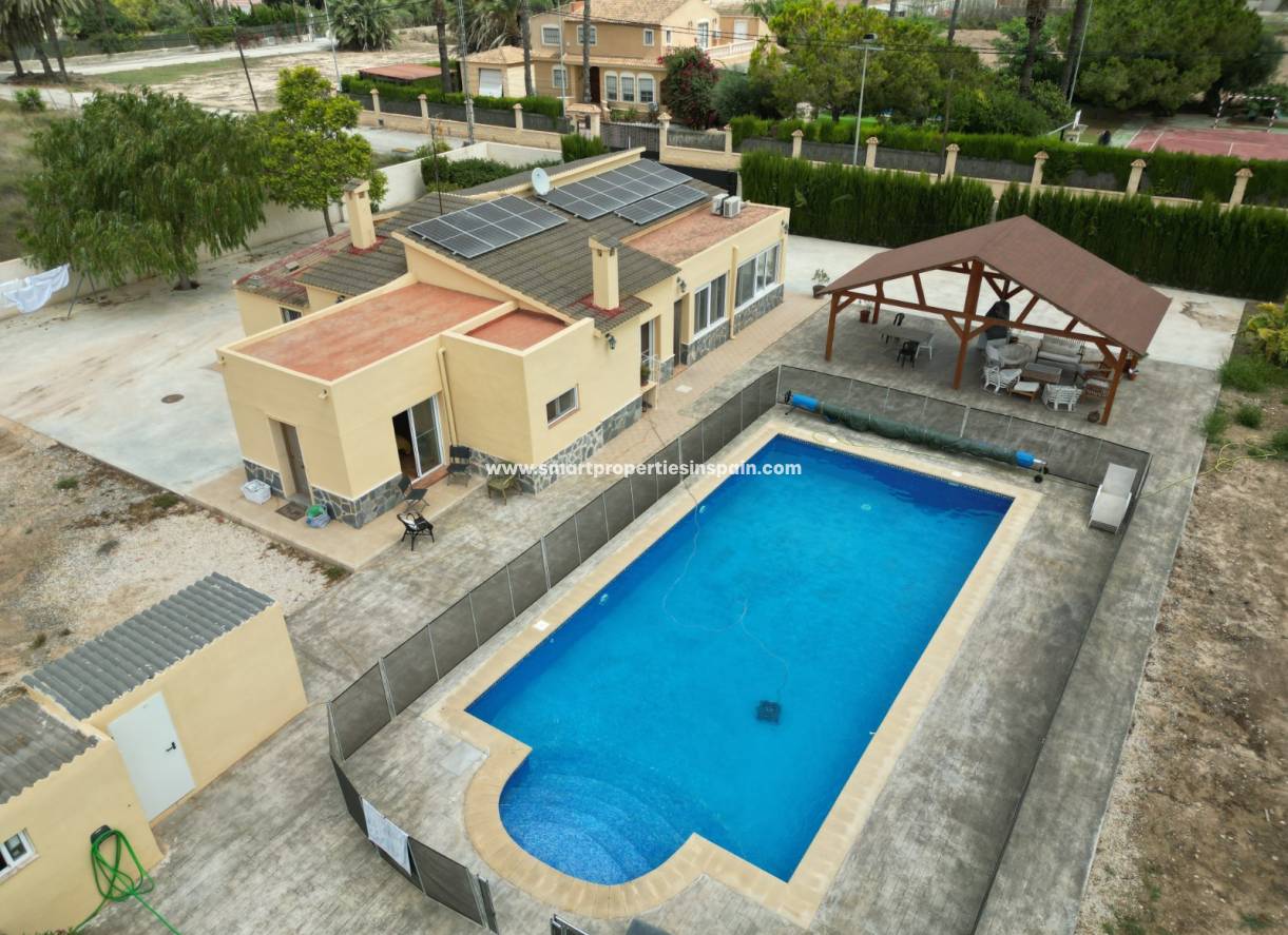 Wederverkoop - Detached Villa - Elche