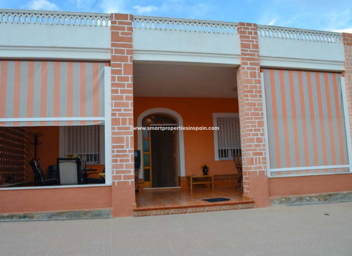 Wederverkoop - Detached Villa - Elche