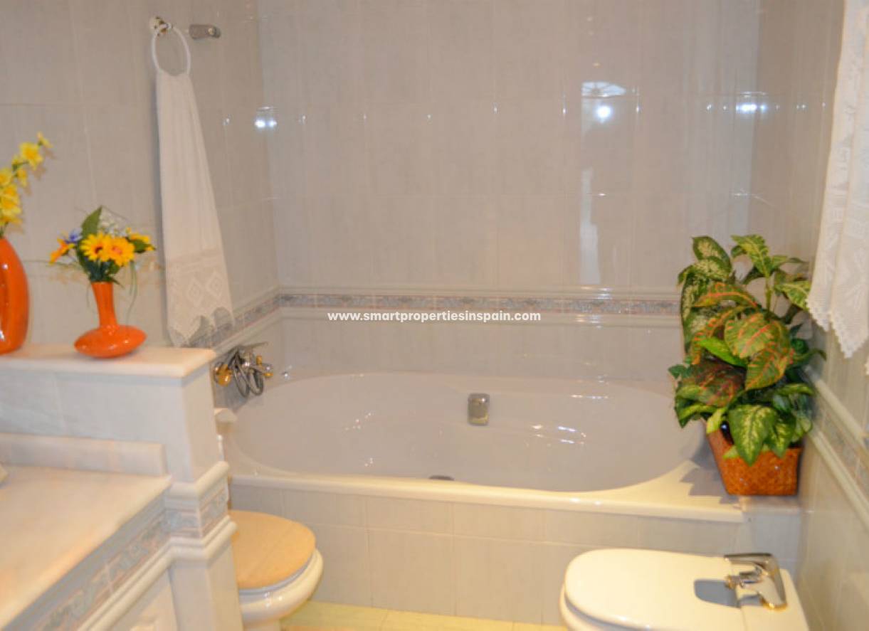 Wederverkoop - Detached Villa - Elche