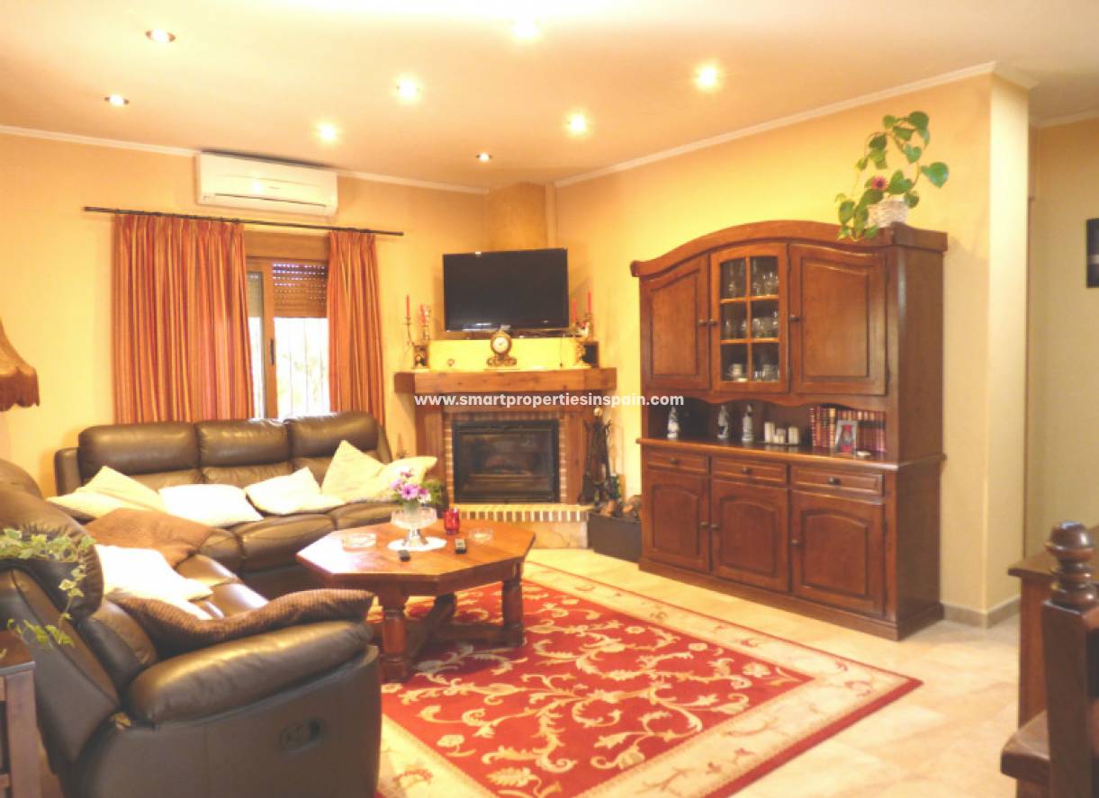 Wederverkoop - Detached Villa - La Marina - Urbanización La Marina