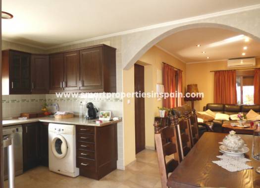 Wederverkoop - Detached Villa - La Marina - Urbanización La Marina