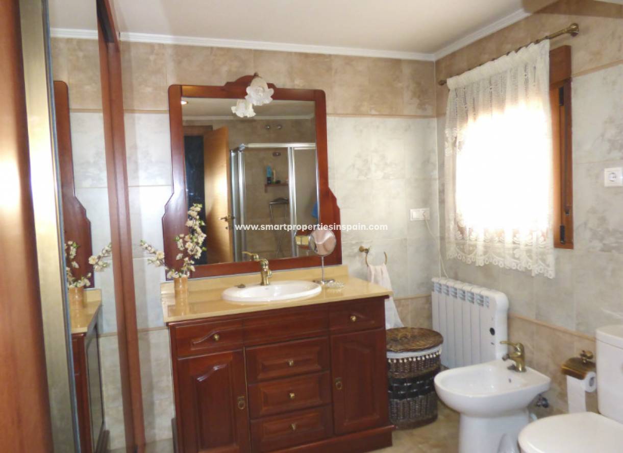 Wederverkoop - Detached Villa - La Marina - Urbanización La Marina