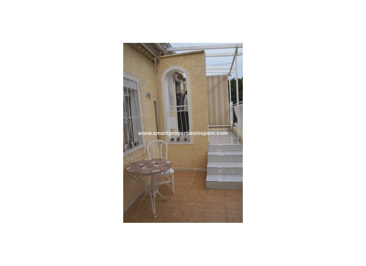 Wederverkoop - Detached Villa - La Marina - Urbanización La Marina