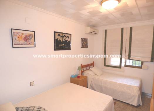 Wederverkoop - Detached Villa - La Marina - Urbanización La Marina