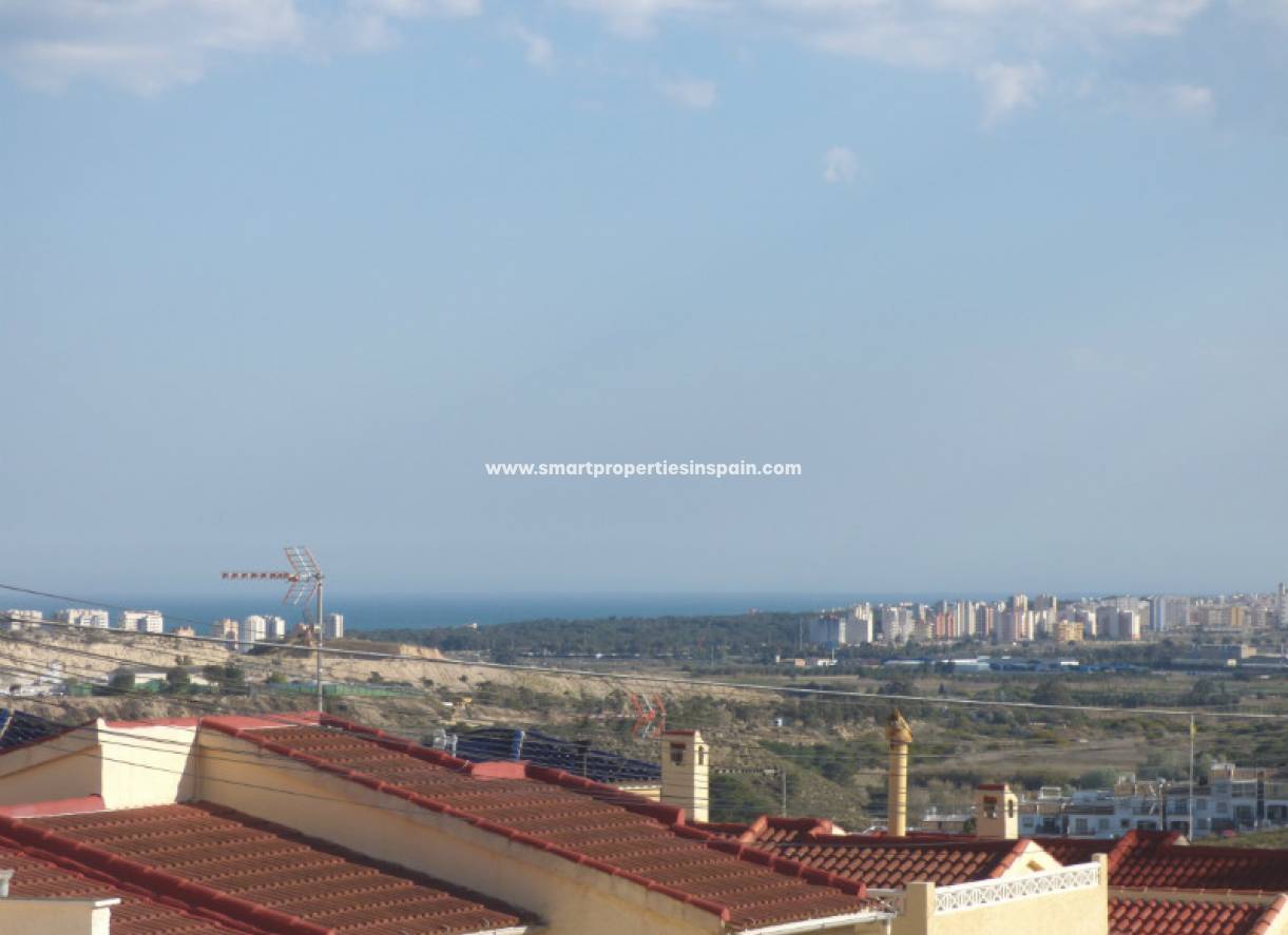 Wederverkoop - Detached Villa - La Marina - Urbanización La Marina