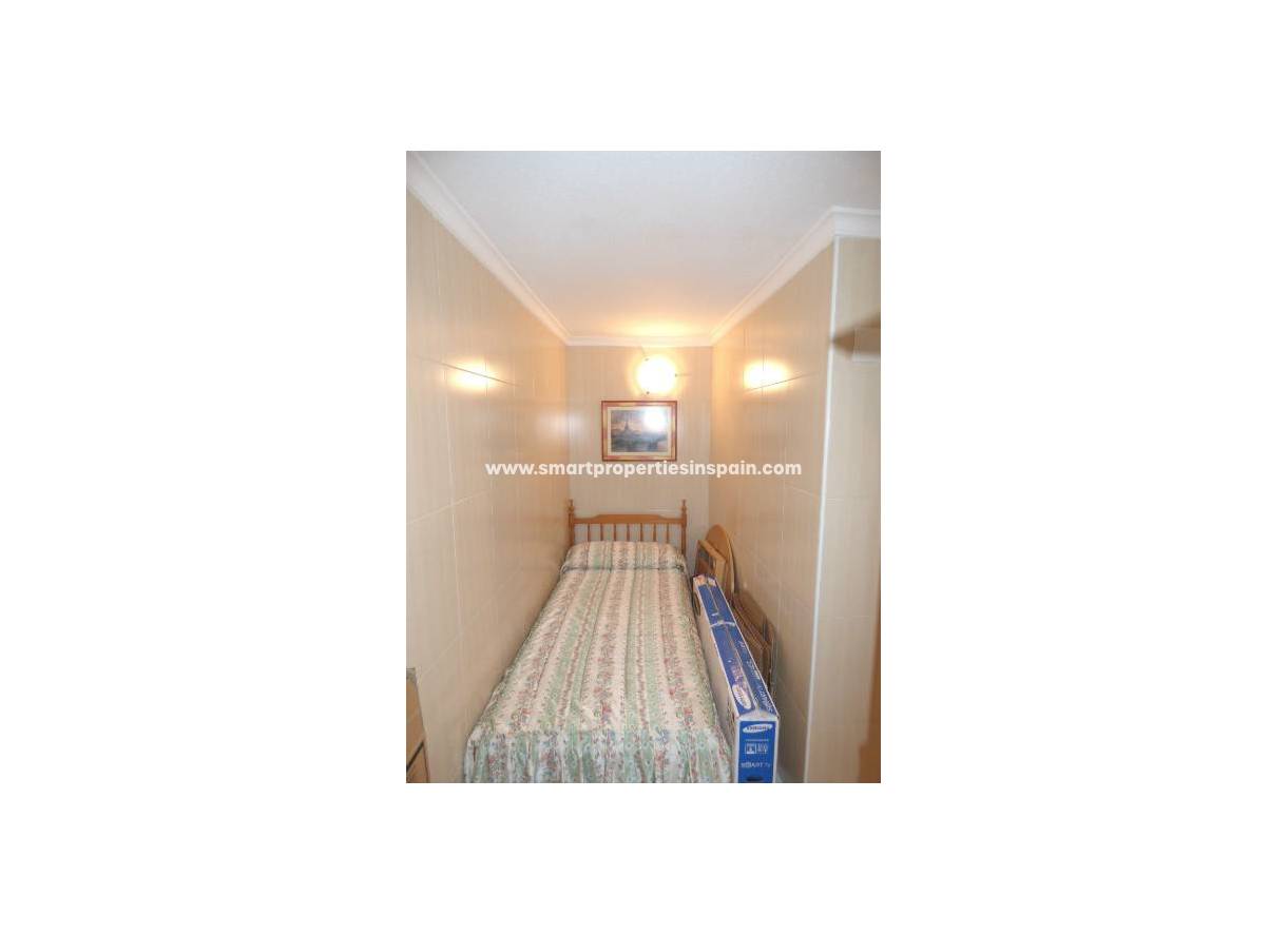 Wederverkoop - Detached Villa - La Marina - Urbanización La Marina