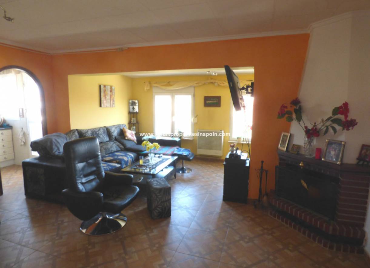 Wederverkoop - Detached Villa - La Marina - Urbanización La Marina