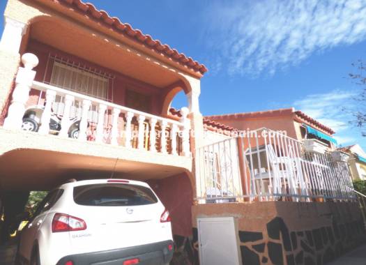 Wederverkoop - Detached Villa - La Marina - Urbanización La Marina