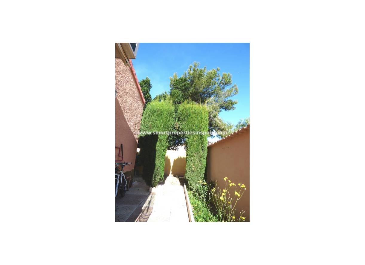 Wederverkoop - Detached Villa - La Marina - Urbanización La Marina
