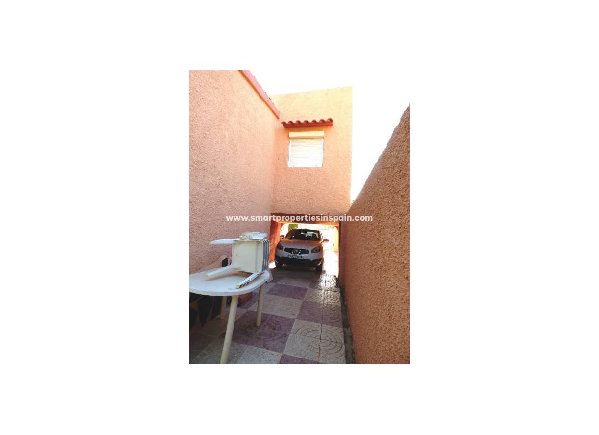 Wederverkoop - Detached Villa - La Marina - Urbanización La Marina