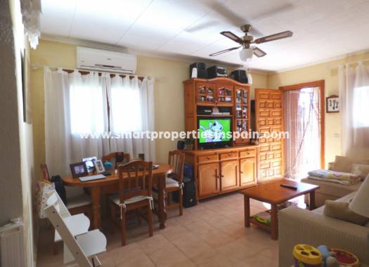 Wederverkoop - Detached Villa - La Marina - Urbanización La Marina