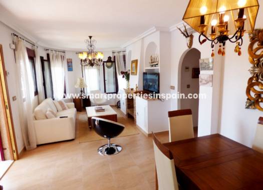 Wederverkoop - Detached Villa - La Marina - Urbanización La Marina