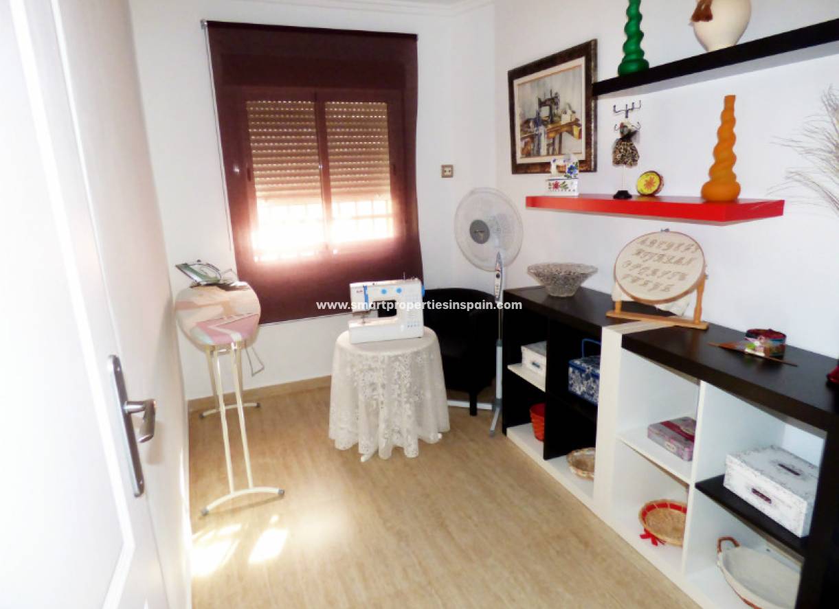 Wederverkoop - Detached Villa - La Marina - Urbanización La Marina