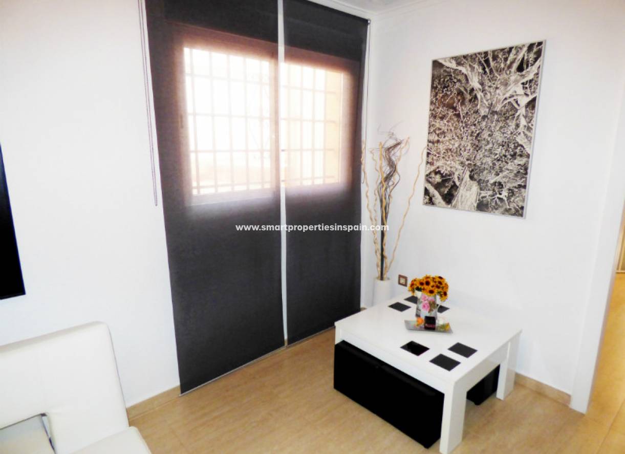 Wederverkoop - Detached Villa - La Marina - Urbanización La Marina