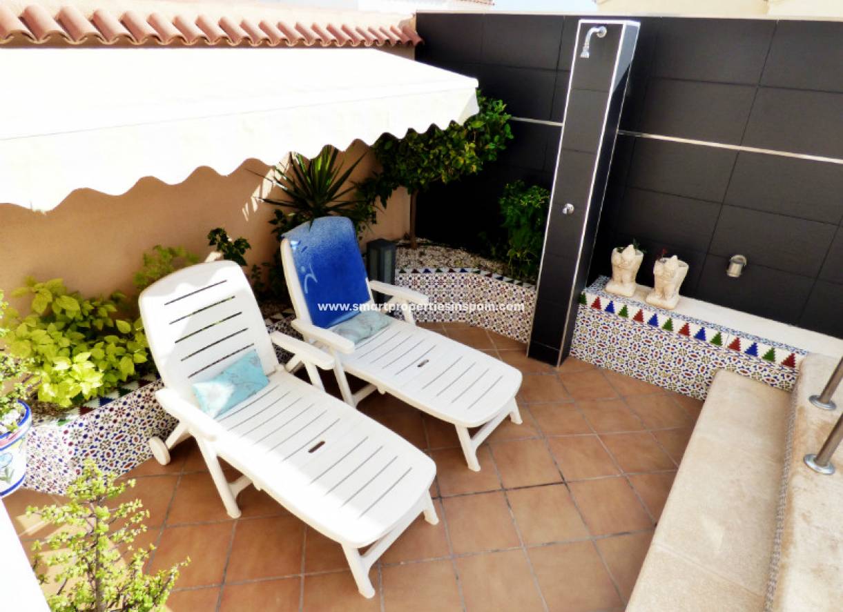 Wederverkoop - Detached Villa - La Marina - Urbanización La Marina