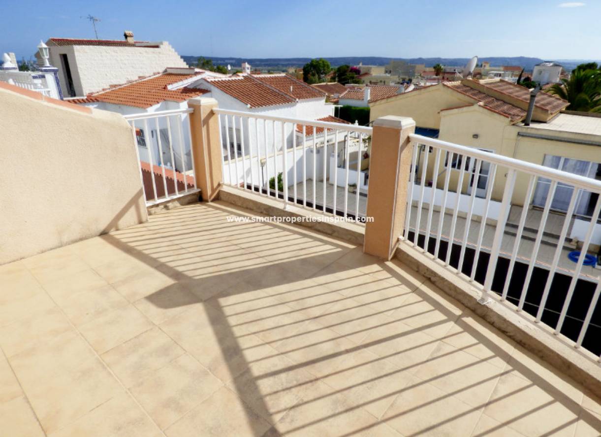 Wederverkoop - Detached Villa - La Marina - Urbanización La Marina