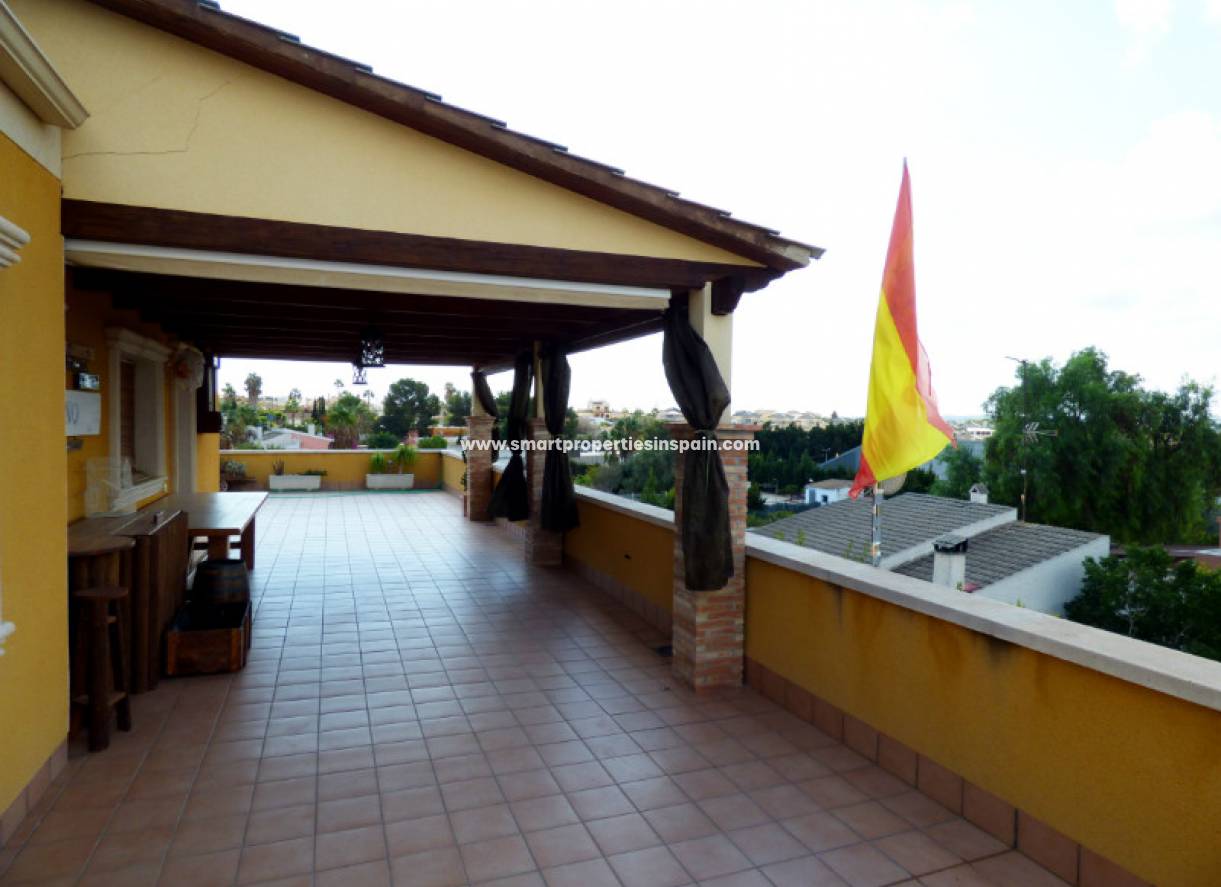 Wederverkoop - Detached Villa - La Marina - Urbanización La Marina