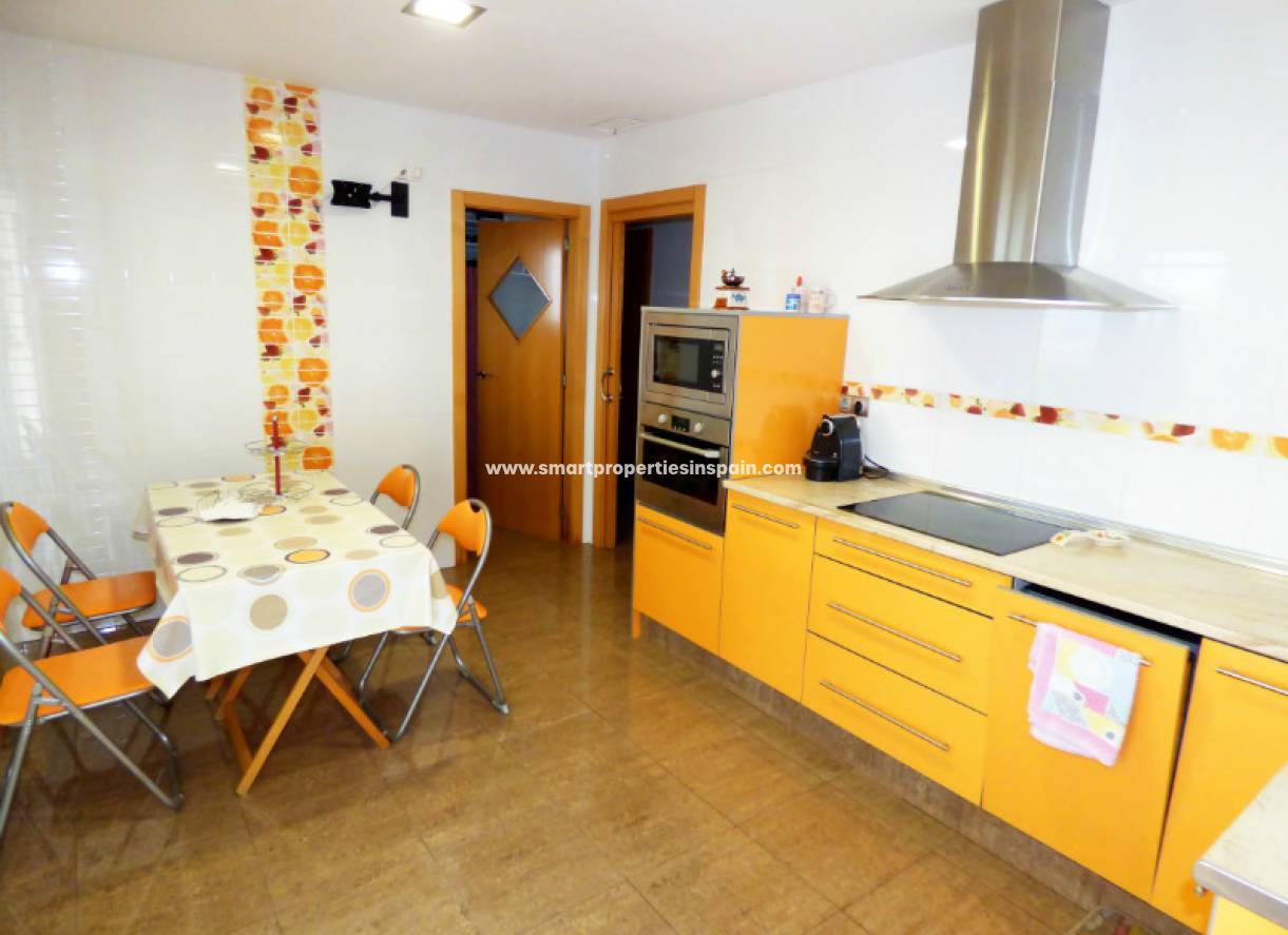Wederverkoop - Detached Villa - La Marina - Urbanización La Marina