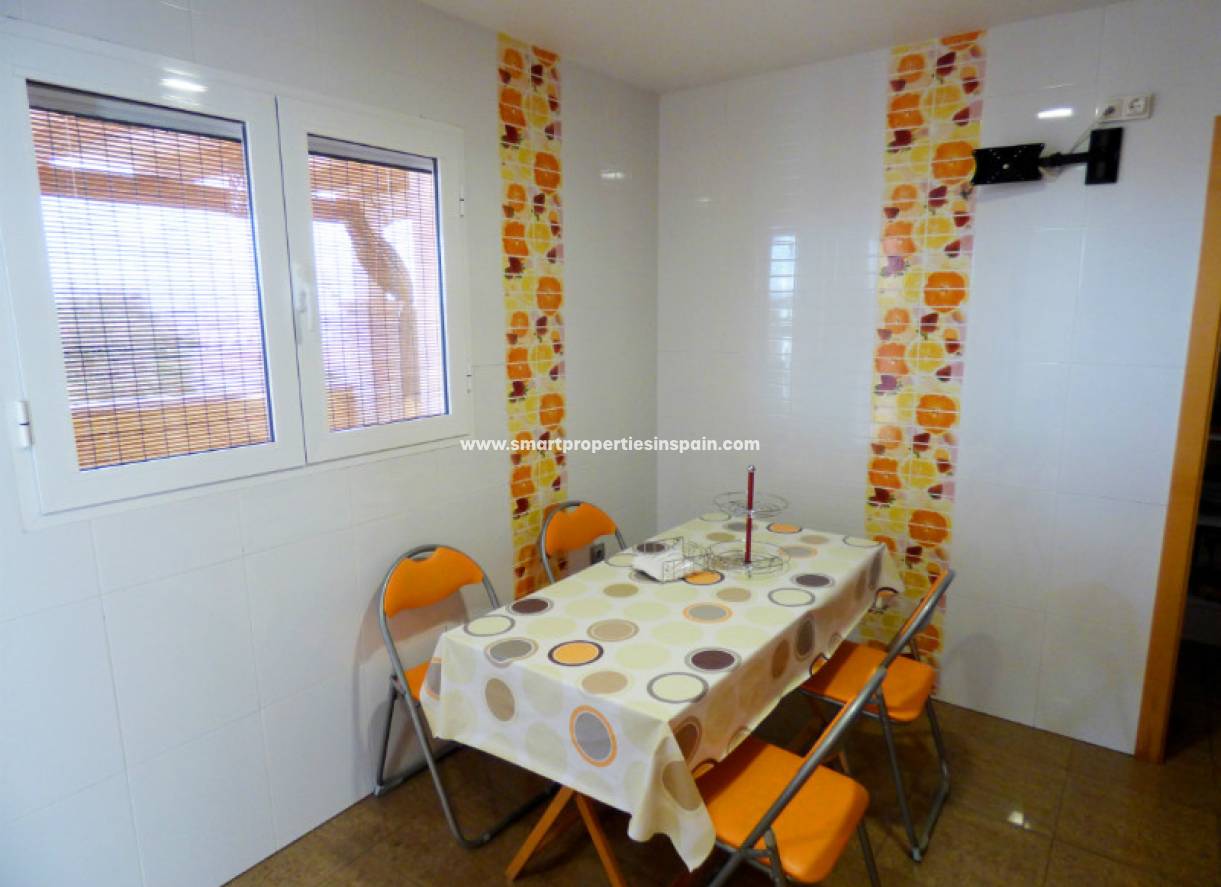 Wederverkoop - Detached Villa - La Marina - Urbanización La Marina