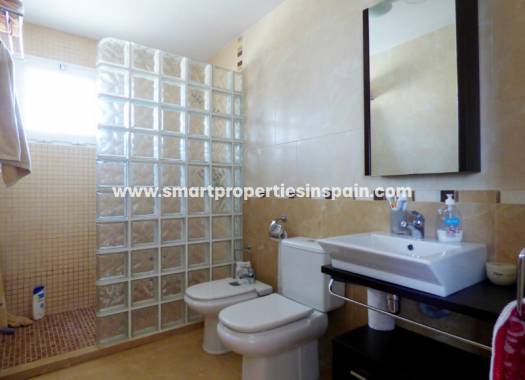Wederverkoop - Detached Villa - La Marina - Urbanización La Marina