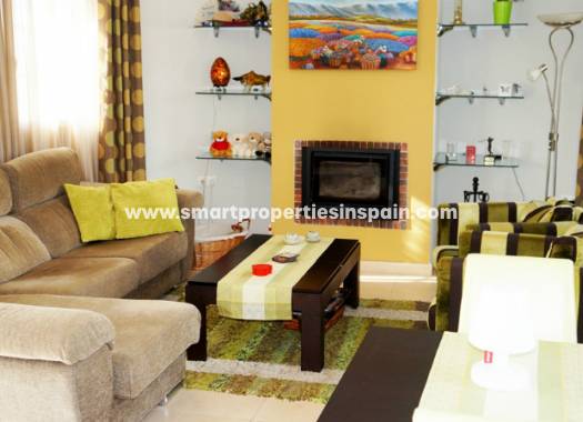 Wederverkoop - Detached Villa - La Marina - Urbanización La Marina