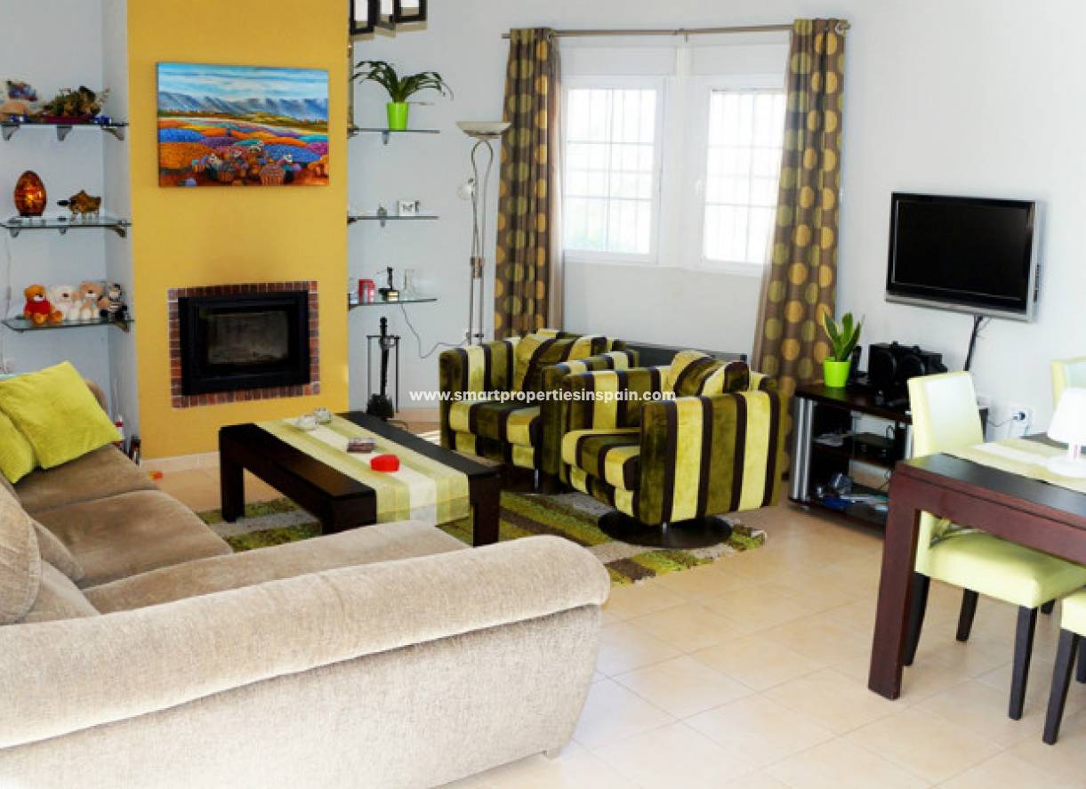 Wederverkoop - Detached Villa - La Marina - Urbanización La Marina