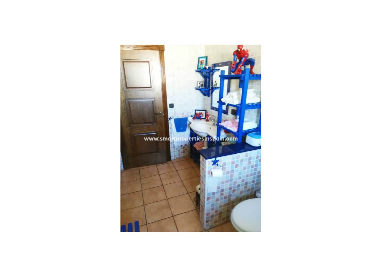 Wederverkoop - Detached Villa - La Marina - Urbanización La Marina
